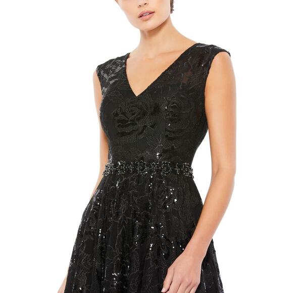 Mac Duggal Women's Black Embroidered Cap Sleeve A-Line Gown Dress Size 8 NWT - Picture 3 of 11